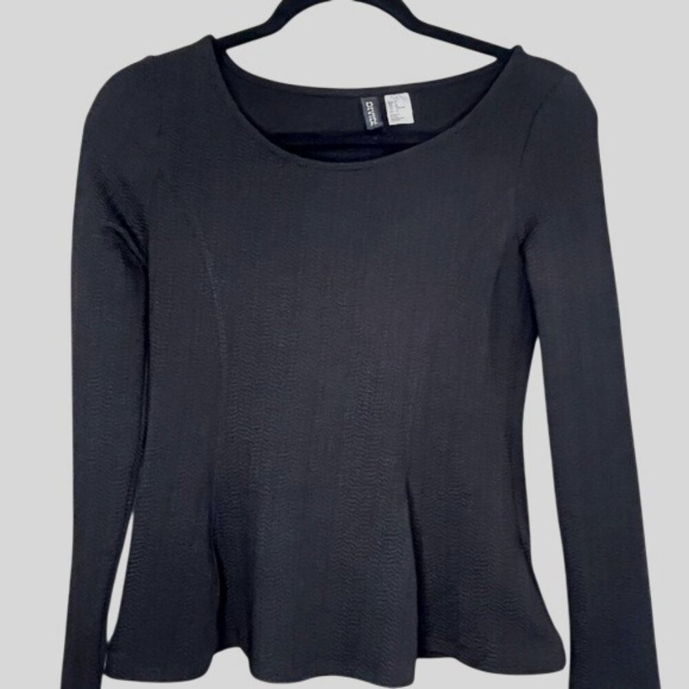 DIVIDED BABYDOLL Black Long Sleeve Top Subtle Chevron Peplum Scoop Neckline